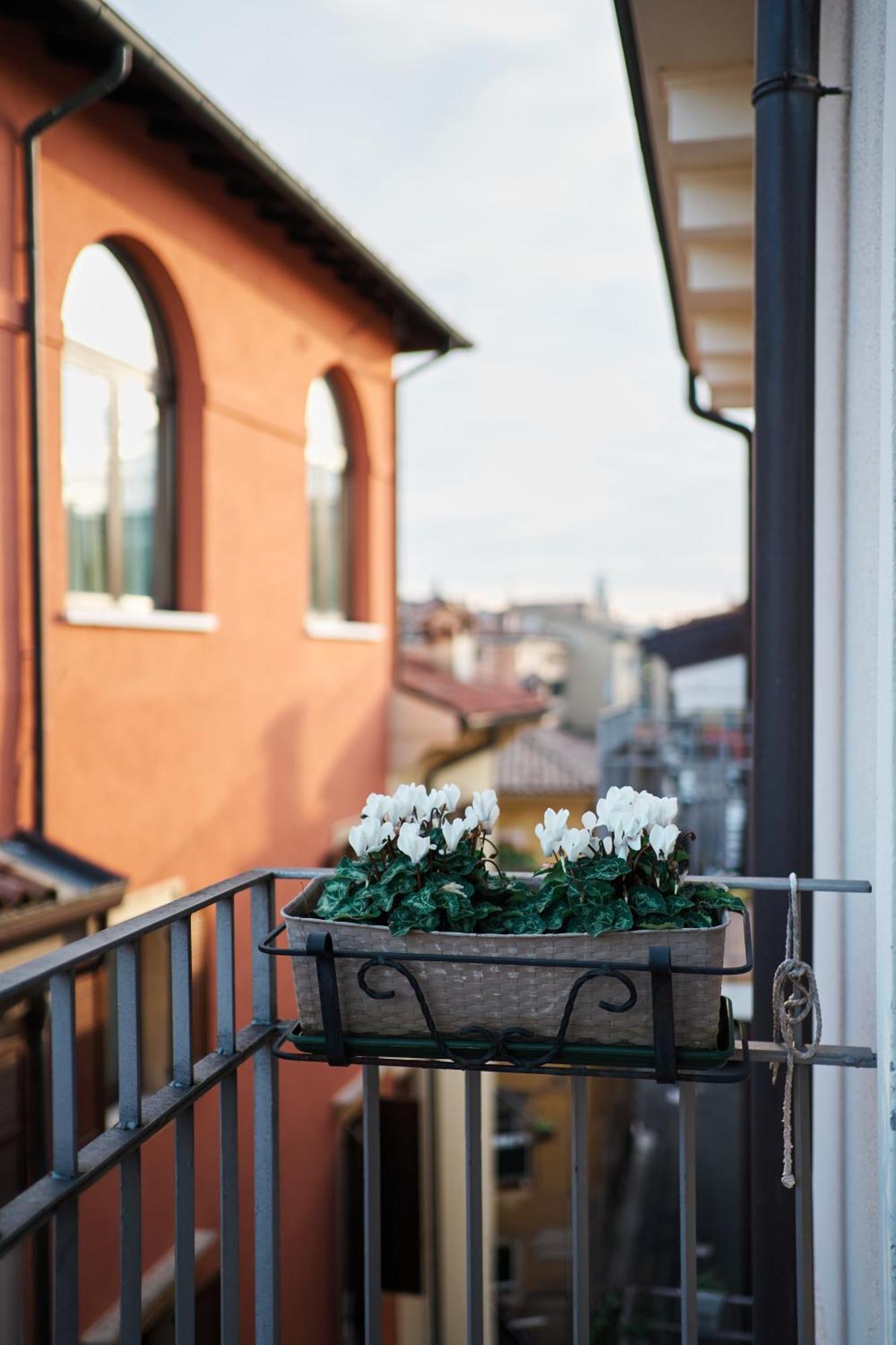 Vista Apartments Верона Экстерьер фото